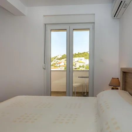 Butique Maris Apartment Komarna Exterior photo