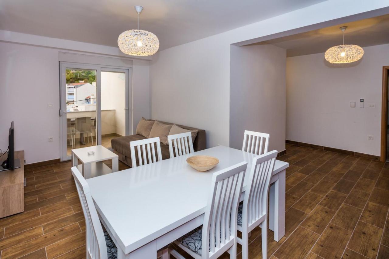 Apartment Butique Maris Komarna